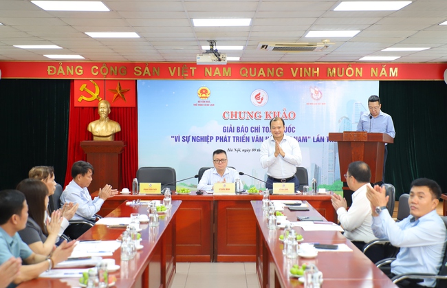 Thứ trưởng Thường trực L&ecirc; Hải B&igrave;nh: Lựa chọn những t&aacute;c phẩm xuất sắc trao giải B&aacute;o ch&iacute; to&agrave;n quốc &ldquo;V&igrave; sự nghiệp ph&aacute;t triển Văn h&oacute;a Việt Nam&rdquo; lần thứ Ba - Ảnh 1.