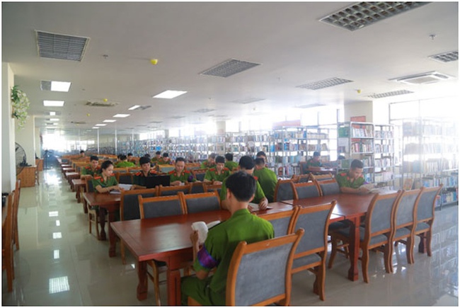 Phát triển thư viện số tạo nền tảng thuận lợi cho các hoạt động nghiên cứu khoa học tại Học viện Cảnh sát nhân dân - Ảnh 4.