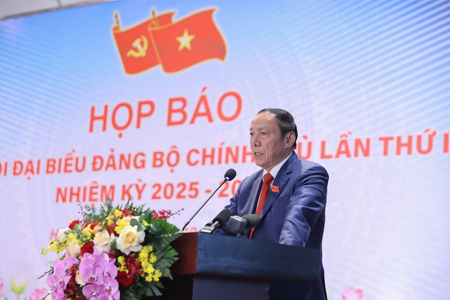 Bộ trưởng Nguyễn Văn Hùng: Phát huy tối đa tinh thần dân chủ tham gia đóng góp cho Đảng tiếp tục hoàn thiện văn kiện Đại hội - Ảnh 1.