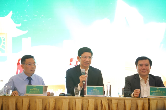 Thứ trưởng Hồ An Phong: Người dân đến với Hội chợ mùa Thu 2025 không chỉ trải nghiệm mua sắm mà còn để thưởng thức văn hóa - Ảnh 2.