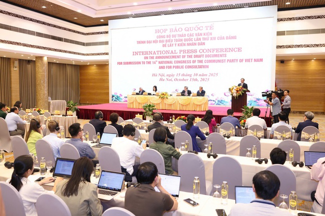 Họp báo quốc tế công bố dự thảo các Văn kiện trình Đại hội XIV của Đảng - Ảnh 2.