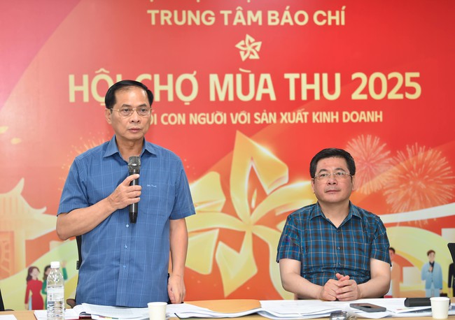 Phó Thủ tướng Bùi Thanh Sơn: Đẩy nhanh tiến độ thi công các gian hàng Hội chợ mùa Thu - Ảnh 4.