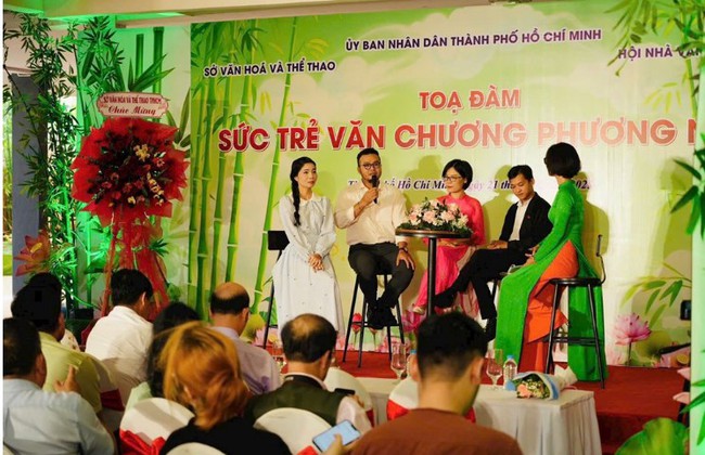 TP.HCM: “Thắp lửa” cho văn chương trẻ - Ảnh 1.
