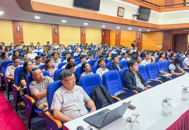 Đảng ủy Bộ VHTTDL tập huấn triển khai ứng dụng “Sổ tay đảng viên điện tử” - Ảnh 3.