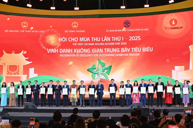 Hội chợ mùa Thu lần thứ nhất năm 2025 quyên góp được hơn 316 tỷ đồng ủng hộ đồng bào vùng lũ - Ảnh 4.