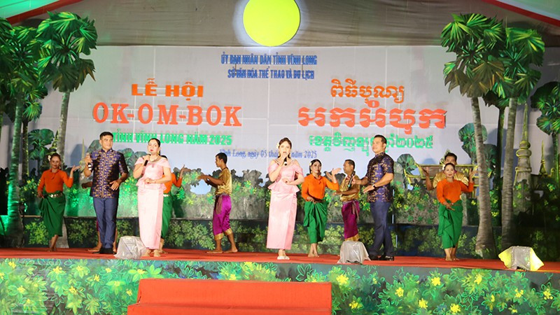  Vĩnh Long tổ chức đêm hội Ok Om Bok năm 2025 - Ảnh 1.