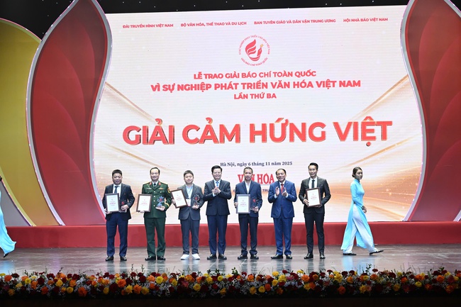 Vinh danh c&aacute;c t&aacute;c phẩm xuất sắc tại Giải B&aacute;o ch&iacute; to&agrave;n quốc &ldquo;V&igrave; sự nghiệp ph&aacute;t triển Văn h&oacute;a Việt Nam&rdquo; lần thứ Ba - Ảnh 6.