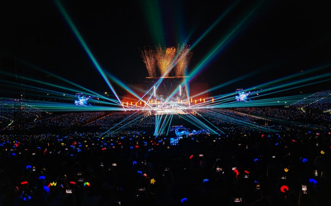 Hai đêm concert G-DRAGON tại Hà Nội: Kỷ lục mới của show quốc tế tại Việt Nam - Ảnh 3.