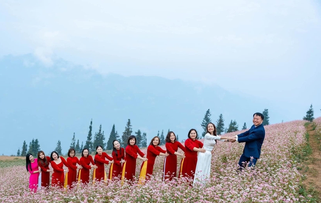 Tuyên Quang: Gắn phát triển du lịch sinh thái với bảo tồn bản sắc văn hóa dân tộc tại thôn Suôi Thầu - Ảnh 2.