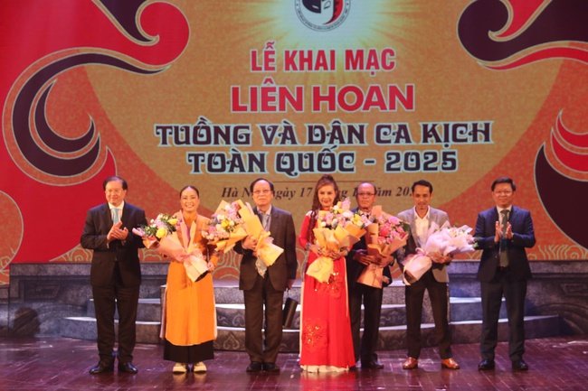Điểm b&aacute;o hoạt động ng&agrave;nh Văn h&oacute;a, Thể thao v&agrave; Du lịch ng&agrave;y 18/11/2025 - Ảnh 1.