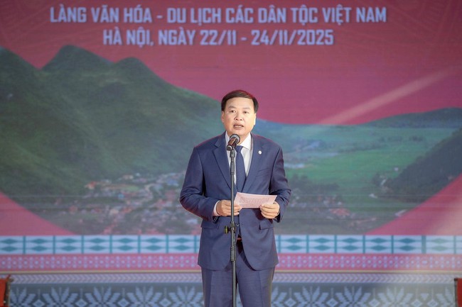 Khai mạc Ngày hội Văn hóa dân tộc Mường lần thứ 2, năm 2025 - Ảnh 2.