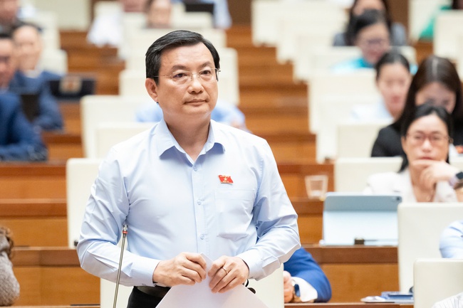 Báo chí không chỉ là phương tiện đưa tin, mà còn là lá chắn nhận thức, thiết chế bảo vệ nền tảng tư tưởng của Đảng - Ảnh 2.