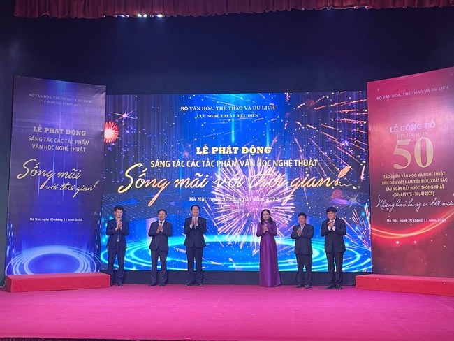 Phó Thủ tướng Mai Văn Chính: Các chiến sĩ văn hoá, nhà văn, nghệ sĩ cần phát huy trách nhiệm với nhân dân, Đảng, Tổ quốc và tương lai dân tộc - Ảnh 5.