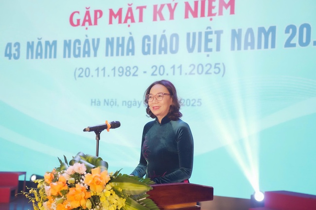 PGS.TS Phạm Thị Thu Hương: Tấm gương về sự đổi mới và sáng tạo - Ảnh 1.
