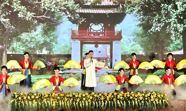 7 giải pháp trọng tâm xây dựng và phát triển văn học, nghệ thuật trong thời kỳ mới - Ảnh 1.
