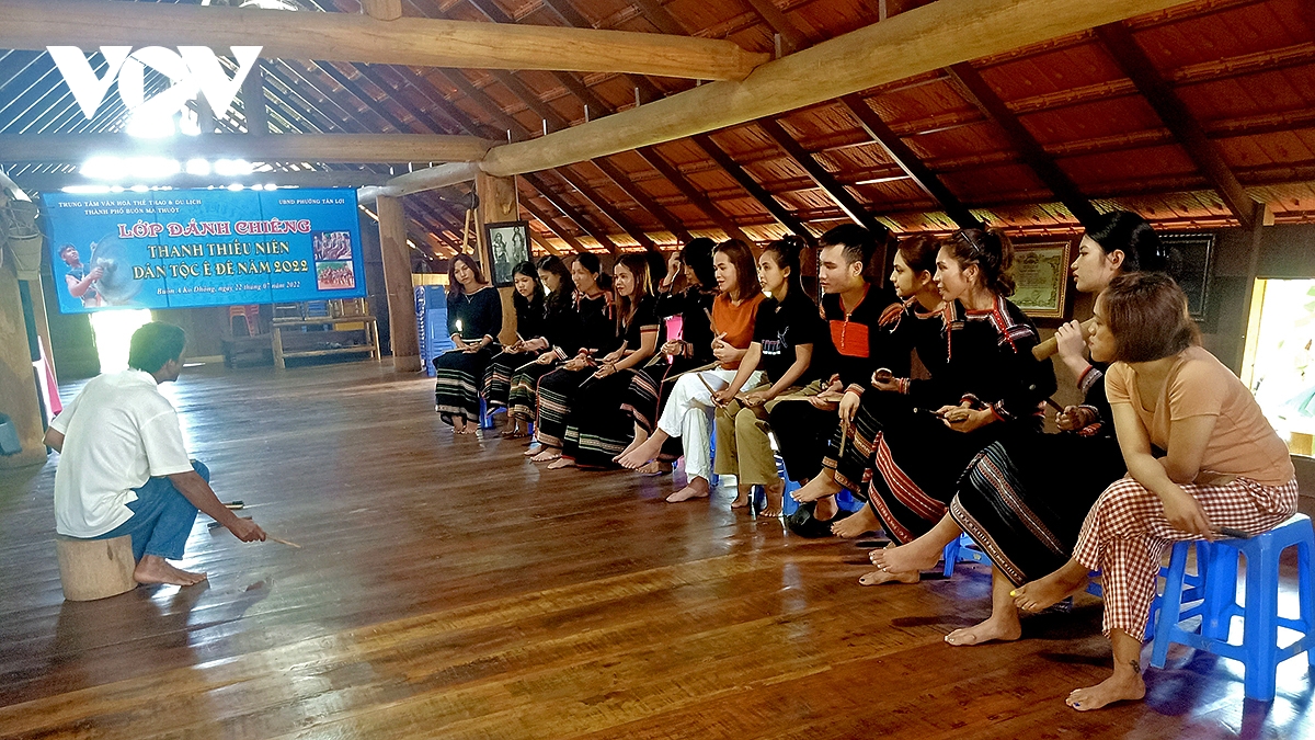 Sức sống văn hóa cồng chiêng ở Đắk Lắk tiếp nối giữa nhịp sống hiện đại - Ảnh 4.
