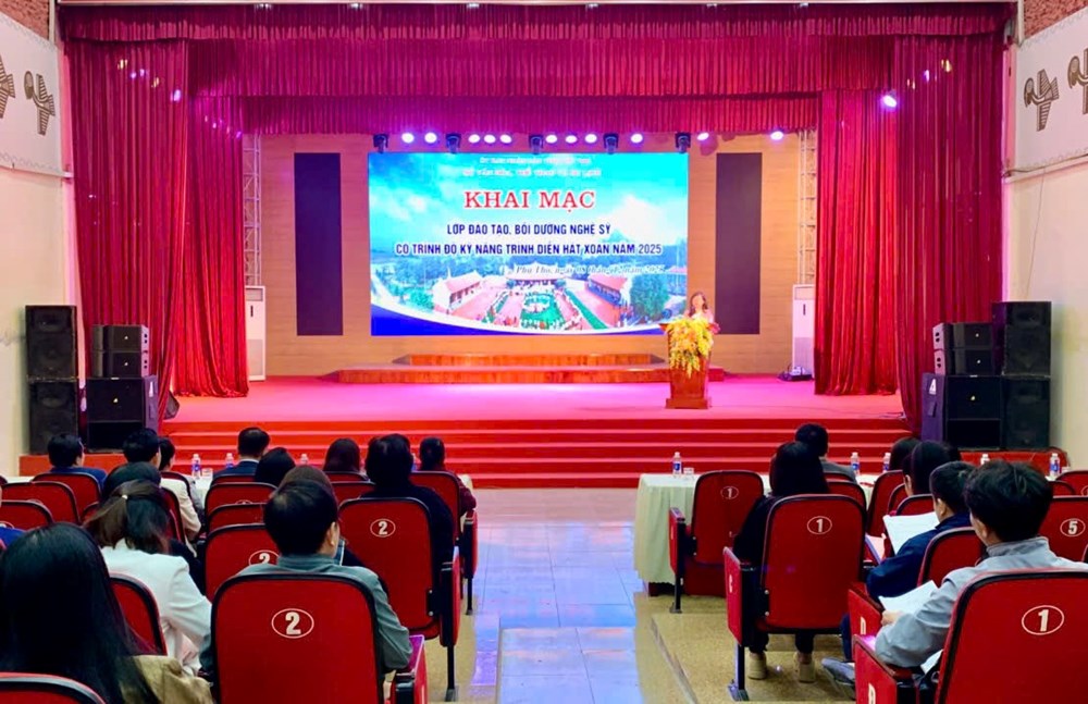 Nâng cao kỹ năng cho nghệ sĩ về thực hành, trình diễn hát Xoan - Ảnh 1.