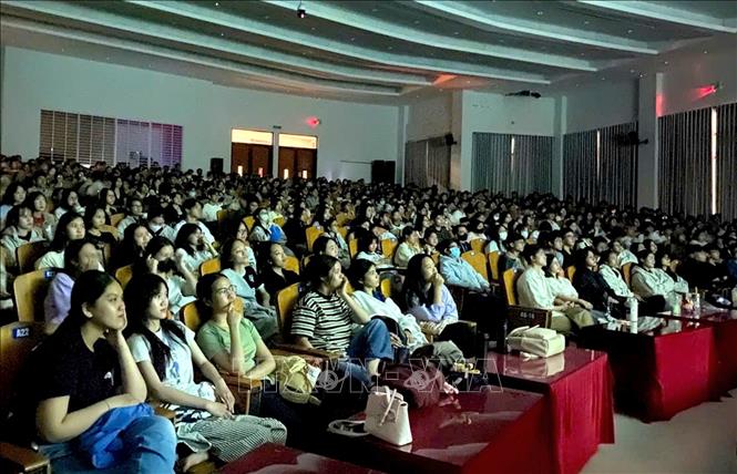 Chiếu miễn phí phim 'Mưa đỏ' phục vụ nhân dân An Giang - Ảnh 1.