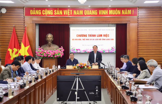 Bộ trưởng Nguyễn Văn Hùng làm việc với lãnh đạo tỉnh Lạng Sơn về kết quả thực hiện công tác văn hóa, thể thao và du lịch năm 2025  - Ảnh 1.