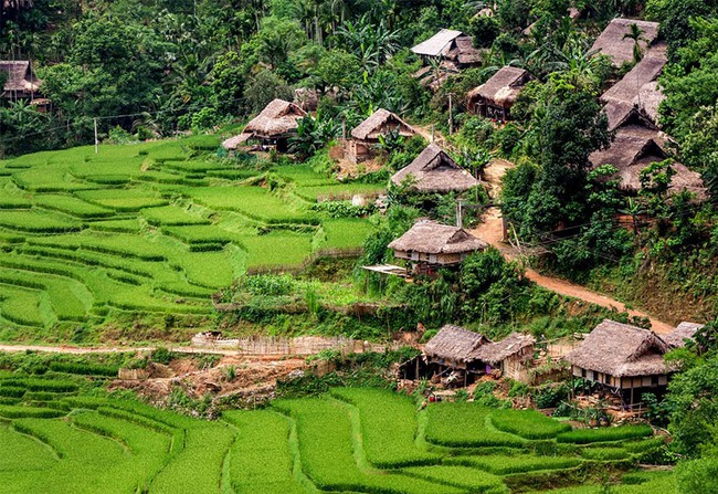 Du lịch cộng đồng mở lối thoát nghèo cho bản Kho Mường - Ảnh 1.