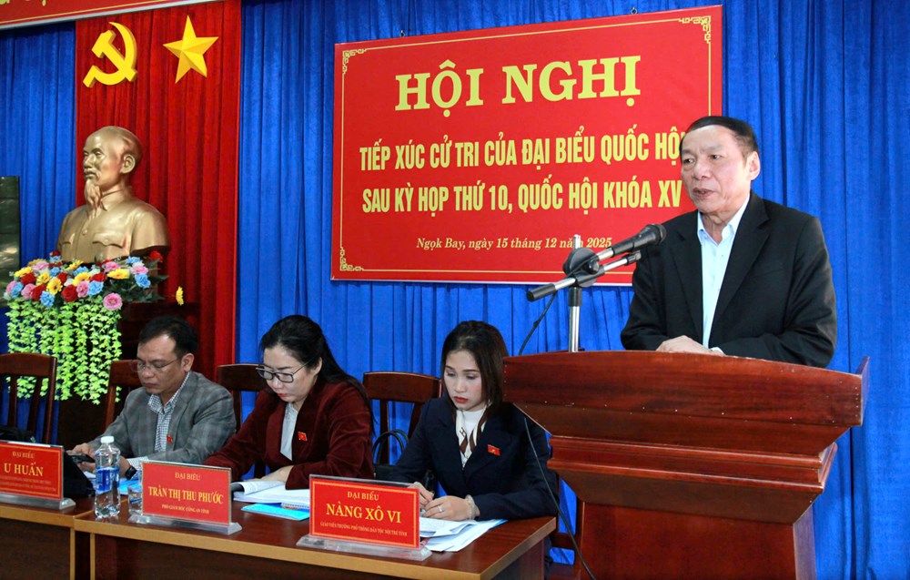 Bộ trưởng Nguyễn Văn Hùng tiếp xúc cử tri xã Ngọc Bay, tỉnh Quảng Ngãi - Ảnh 7.