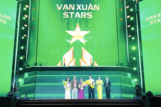 Giải thưởng Quảng cáo sáng tạo Việt Nam 2025: Vạn Xuân Awards 2025 vinh danh 63 ý tưởng sáng tạo xuất sắc - Ảnh 9.
