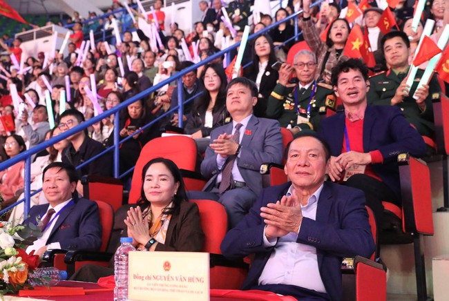Đặc sắc chương trình nghệ thuật đặc biệt chào mừng Đại hội Thi đua yêu nước toàn quốc lần thứ XI - Ảnh 2.