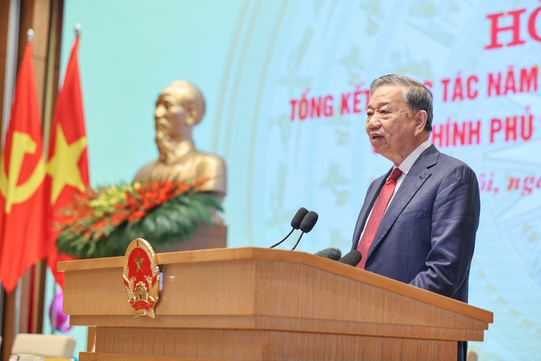 Phát triển công nghiệp văn hóa với trọng tâm là điện ảnh, du lịch văn hóa và nghệ thuật biểu diễn - Ảnh 1.