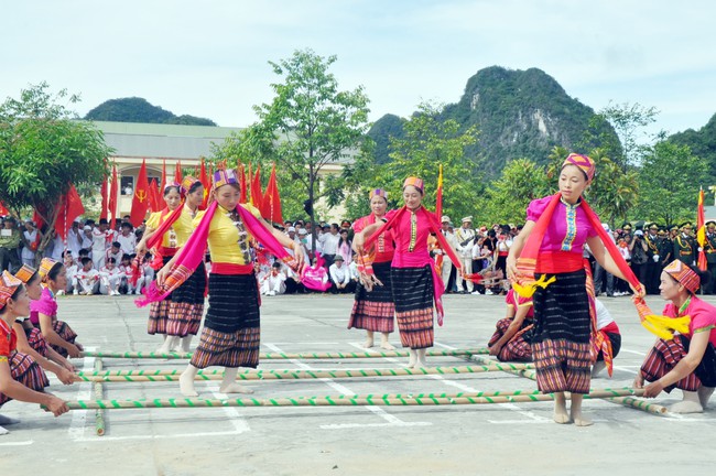Nghệ An triển khai đồng bộ Phong trào "Toàn dân đoàn kết xây dựng đời sống văn hóa" và công tác gia đình năm 2026 - Ảnh 1.