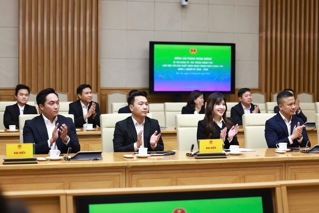 Thủ tướng Phạm Minh Chính làm việc với Ban Chấp hành Đoàn Thanh niên Chính phủ - Ảnh 5.