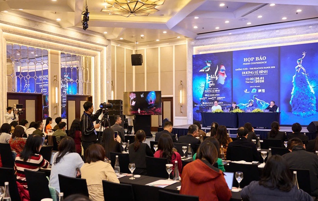 Vở vũ kịch “Khổng tước” của nghệ sĩ Dương Lệ Bình lần đầu được công diễn tại Hà Nội - Ảnh 3.
