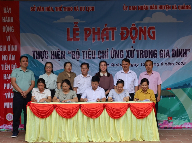 Cao Bằng: Nhân rộng các mô hình hoạt động hiệu quả tại cộng đồng về công tác xây dựng gia đình - Ảnh 1.