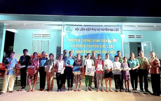 Các địa phương thúc đẩy bình đẳng giới trong xây dựng môi trường văn hóa nông thôn mới