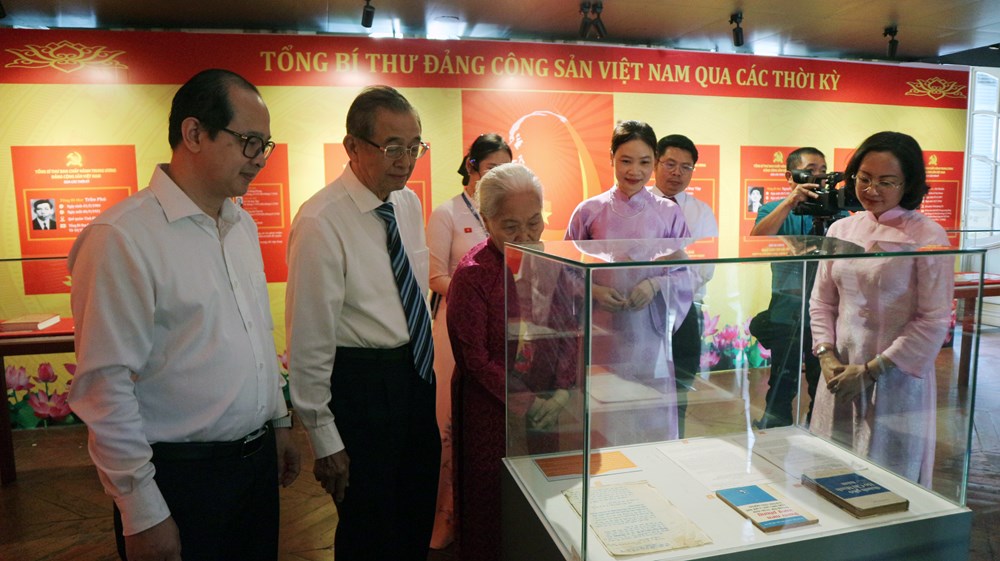 Bảo tàng TP.HCM khai mạc chuỗi hoạt động “Mừng Xuân Bính Ngọ – Mừng Đảng quang vinh” - Ảnh 2.
