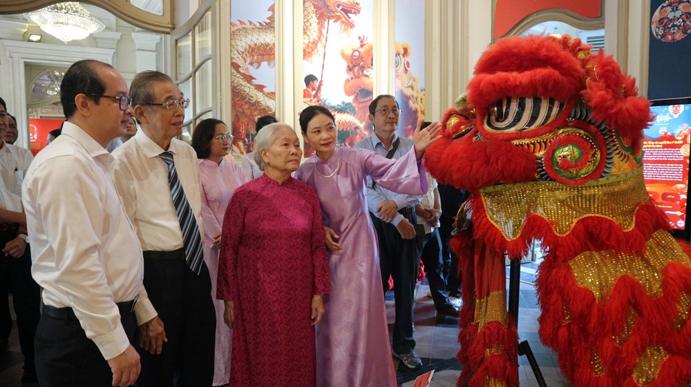 Bảo tàng TP.HCM khai mạc chuỗi hoạt động “Mừng Xuân Bính Ngọ – Mừng Đảng quang vinh” - Ảnh 3.