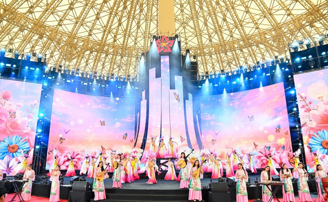 Phó Thủ tướng Bùi Thanh Sơn dự tổng duyệt Lễ bế mạc Hội chợ Mùa Xuân 2026 - Ảnh 6.
