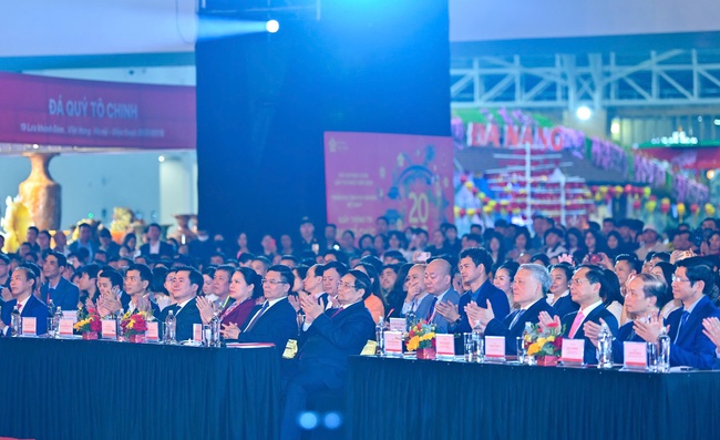 Hội chợ mùa Xuân là nhịp cầu giao lưu giữa văn hóa truyền thống với tư duy kinh tế hiện đại - Ảnh 1.