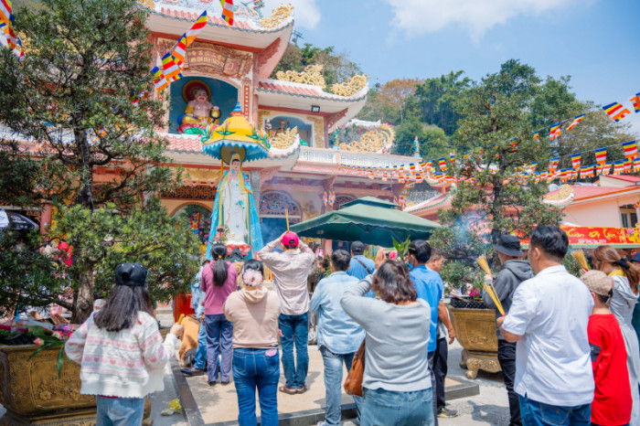 Phát triển văn hóa gắn với du lịch tâm linh: Hướng đi bền vững của Tây Ninh trong giai đoạn mới - Ảnh 2.