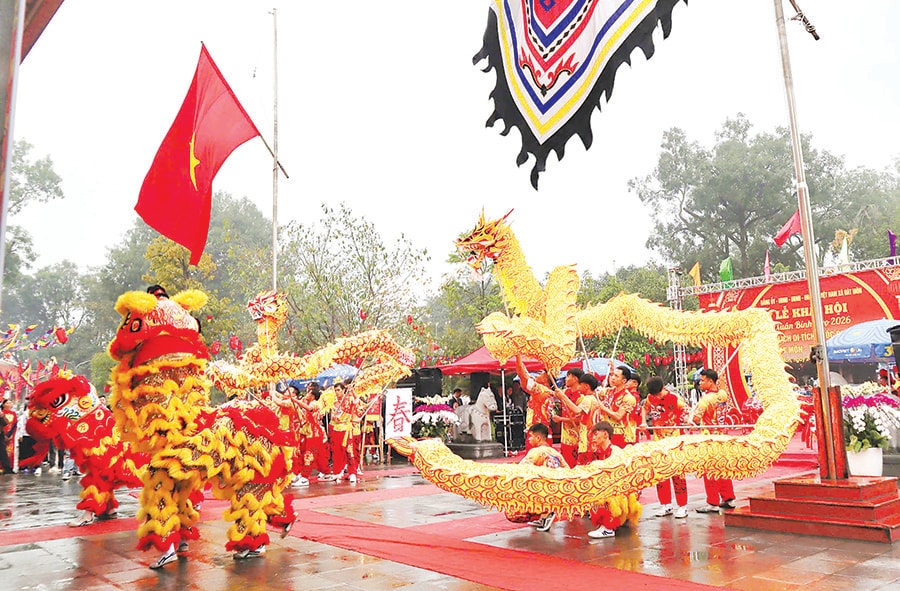Khơi nguồn văn hóa từ hội làng mùa xuân - Ảnh 1.